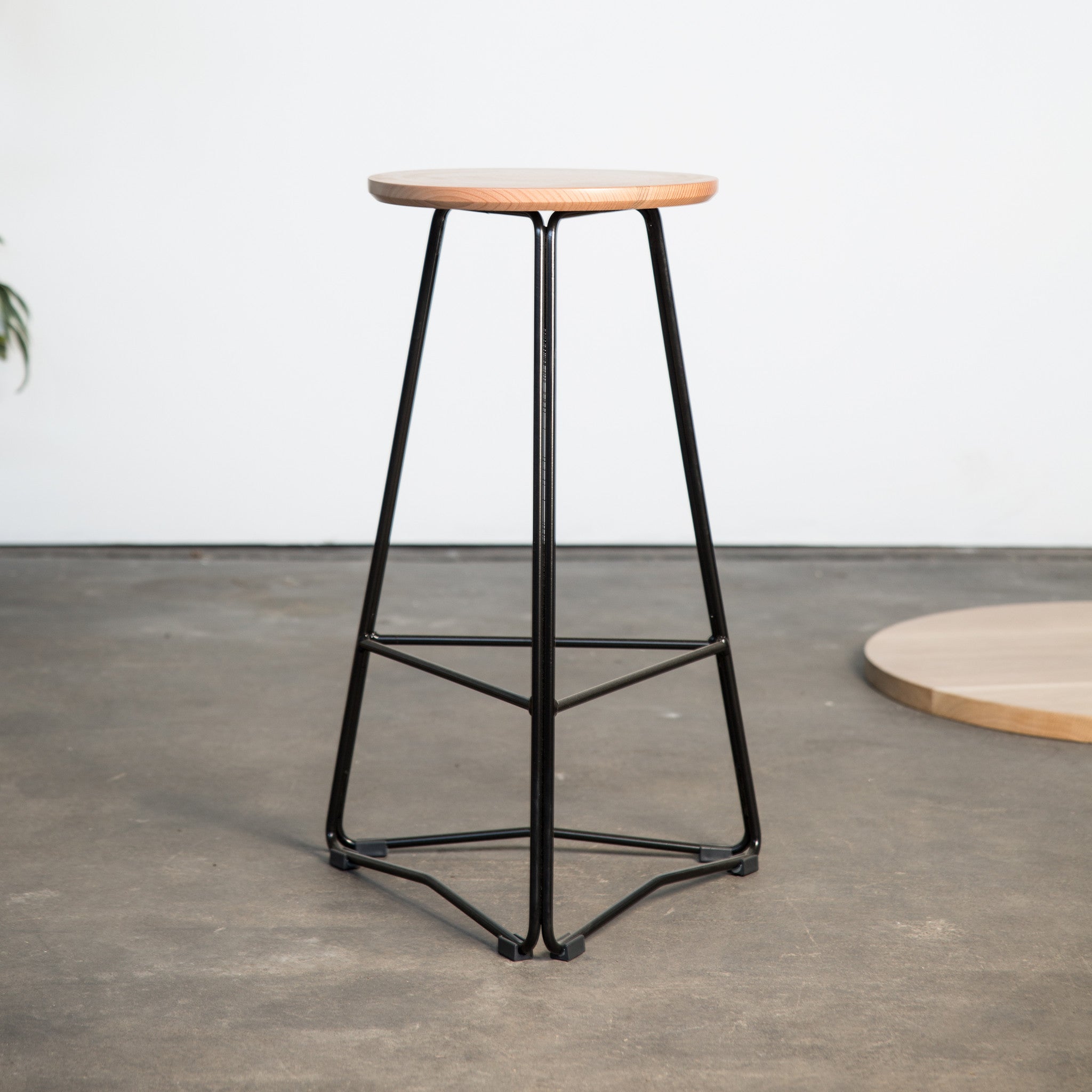 TRI650 stool - Hunt Furniture